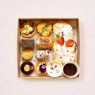 Mary's Gold High Tea Box
