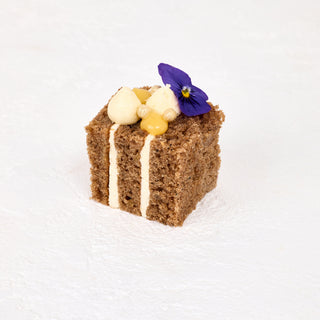 Hummingbird Cake (v)