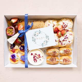 NEW Mary's Picnic Box